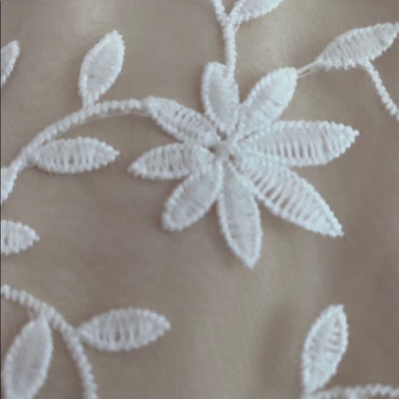 2 beautiful flower girls dresses size 10 and 8 , used once - Picture 5 of 7